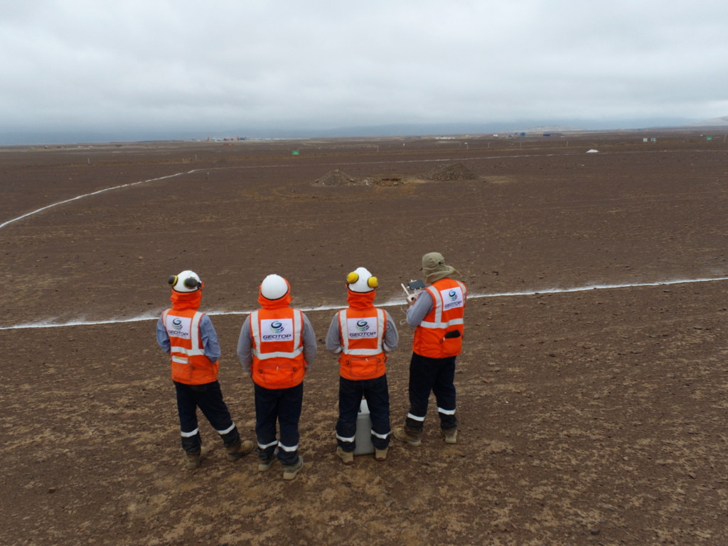 Equipo de GEOTOP en campo
