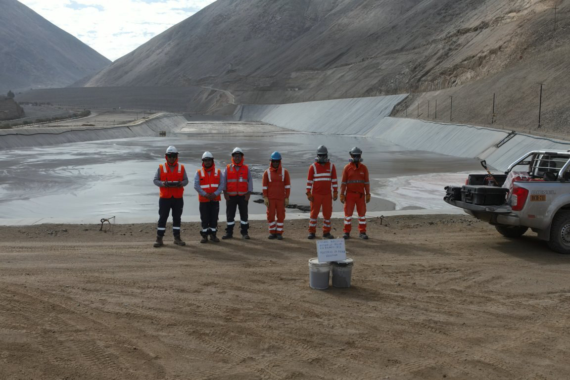Equipo GEOTOP realizando trabajos en campo